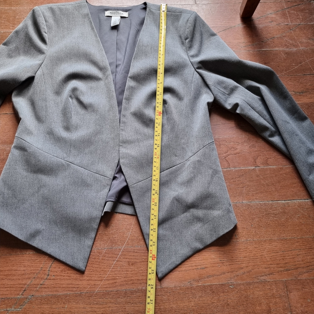 White House Black Market Women Blazer Suit Jacket Gray Color size 6 Used - Picture 8 of 8